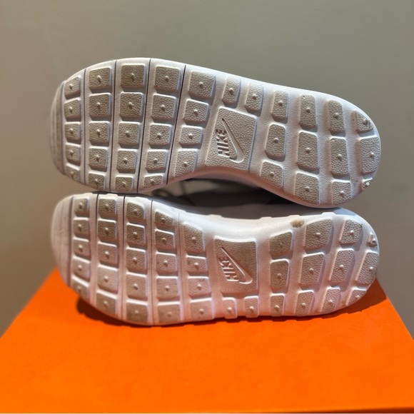 Kids Nike Roshe One - Picture 5 of 5